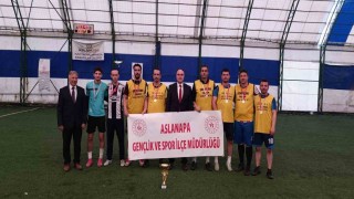 Aslanapada kurumlar arası futbol turnuvası tamamlandı