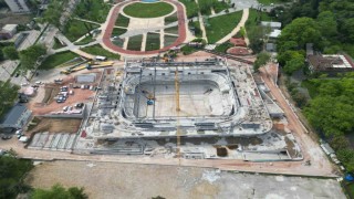 Atatürk Spor Salonu hızla yükseliyor