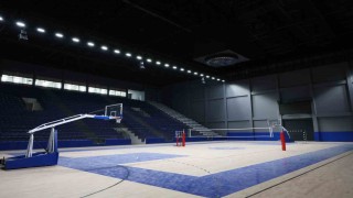 Aydında 3 bin kişilik spor salonunda sona gelindi