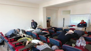 Aydında kursiyerler ve otel personeline afet eğitimi
