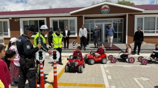 Aydıntepede öğrenciler trafik kurallarını uygulamalı öğrendi