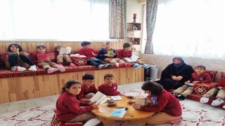 Aydıntepede öğrencilerin aileleriyle hazırladığı hikâyeler kitaplaştırıldı