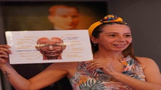 Ayvalıkta kadınlar yüz yoga atölyesinde buluştu