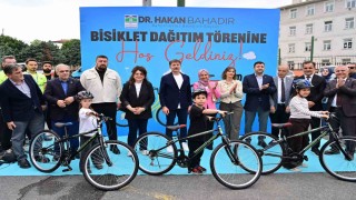 Bahçelievlerde 200 çocuğa bisiklet dağıtım töreni