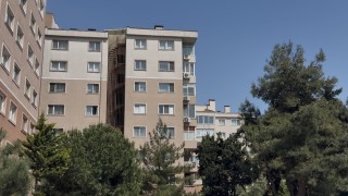 Bahçelievlerde bir adam boşanma aşamasındaki eşine 10 kez bıçakladı