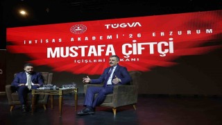 Bakan Çiftçi, Erzurumda TÜGVAnın İhtisas Akademi Programına katıldı