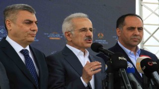 Bakan Uraloğlu duyurdu:Çeşmeli-Kızkalesi Otoyolunda ilk kısım temmuz ayında açılacak