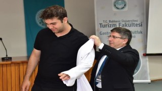 Balıkesirde geleceğin şefleri ceketlerini giydi
