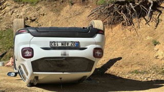 Batmanda pancar toplamaya gidenleri taşıyan araç takla attı: 4 yaralı