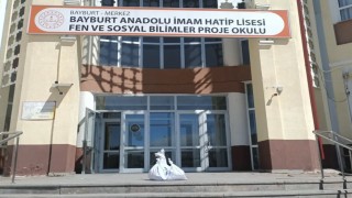 Bayburt Anadolu İHL öğrencileri 55 kilogram atık pil topladı