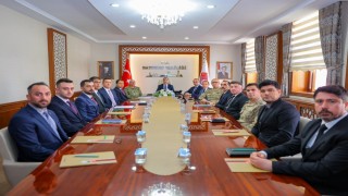 Bayburtta bayram öncesi güvenlik ve trafik tedbirleri toplantıda ele alındı