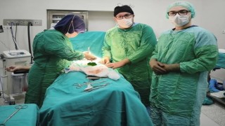 Bayburtta iki hastanın mesanesinden 27 taş çıkarıldı