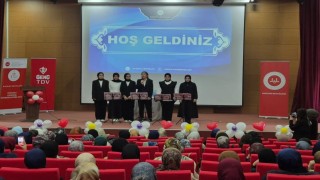 Bayburtta üniversite öğrencileri yıl sonu buluşmasında bir araya geldi