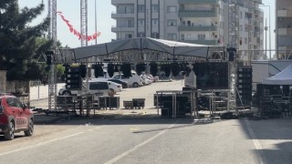 Bayrak tartışması organizasyonu iptal ettirdi