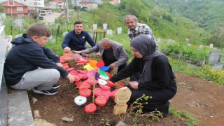 Bayram arefesinde mezar başında adalet istedi: Asıl suçlular dışarıda