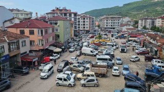 Bayram tatili için ilçeye akın ettiler, nüfus 10 kat arttı