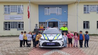 Bilecikte miniklere trafik eğitimi