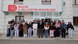 Bilecikten 50 öğrenci gençlik kamplarına uğurlandı