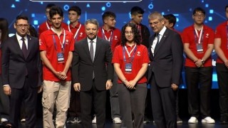 BİLSEM öğrencileri edebiyat alanında teşvik ödülü aldı