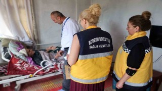 Bodrum Belediyesinden yatağa bağımlı hastalara bayram ziyareti