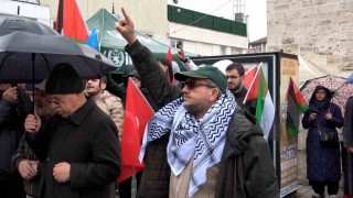 Boluda İsrailin Küresel Sumud Filosuna saldırısı protesto edildi