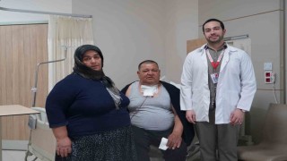 Boynundaki 542 gramlık kitle başarıyla çıkarıldı