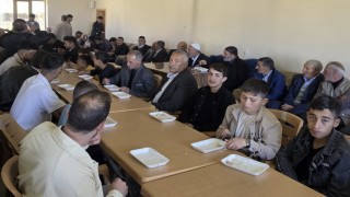 Bu köyde bayramlar Halise sofrasında kutlanıyor