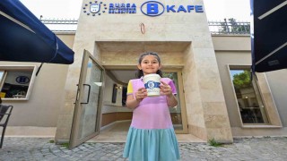 Burfaş B Kafeler yoğun ilgi görüyor