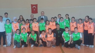 Burhaniyede Geleneksel Çocuk Oyunları etkinliği başladı