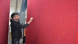 Bursa Ulu Caminin halıları Demircide dokunuyor