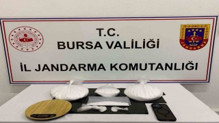 Bursada jandarmadan uyuşturucu operasyonu: 2 kilo 355 gram metamfetamin ele geçirildi