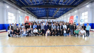 BUÜ Spor Oyunlarında şampiyonlar kürsüye çıktı