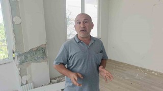 Çatlaklardan ışık görülen apartmanda korku dolu yaşam