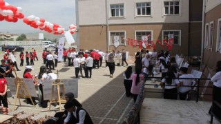 Cizrede öğrenciler projelerini görücüye çıkardı