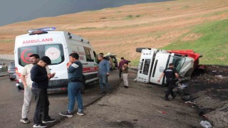 Cizrede peş peşe kazalardan sonra vatandaşlar karayolunu ulaşıma kapattı