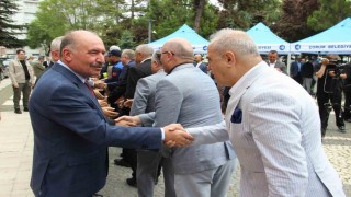 Çorumda kent protokolü ve vatandaşlar bayramlaştı