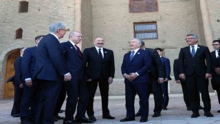 Cumhurbaşkanı Erdoğan Türkistanda kültürel geziye katıldı