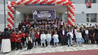 Cumhuriyet İlk ve Ortaokulunda ‘Bilim ve Sanat Şöleni düzenlendi