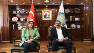 DBBnin düzenleyeceği barış paneline CHPli Özgür Özel, MHPli Feti Yıldız da davet edildi