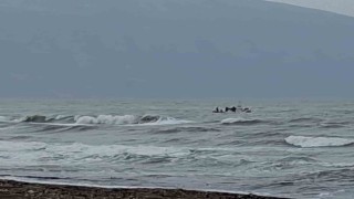 Denizde korku dolu anlar: 4 genç boğulma tehlikesi geçirdi
