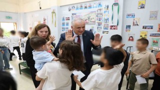 Devlet korumasındaki çocuklara bayram ziyareti