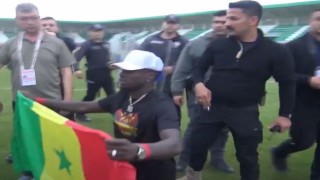 Diagneye bayrak müdahalesi: Senegal bayrağı yanlış anlaşıldı