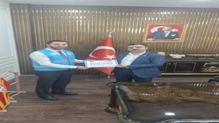 Dicle Kaymakamı Atıştan Türkiye Diyanet Vakfına kurban bağışı