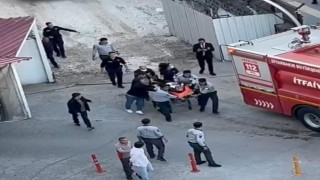 Diyarbakırda inşaat halindeki otelde yangın: 13 kişi dumandan etkilendi
