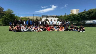 Diyarbakırda Maarifin Kalbinde Marifetli Gençlik temasıyla futbol turnuvası düzenlendi
