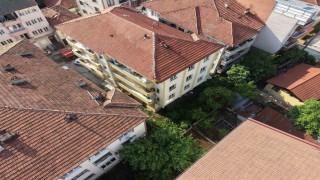 Düzcede 3 katlı binada yangın paniği