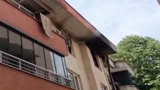 Düzcede daireden yükselen alevler camları kırdı