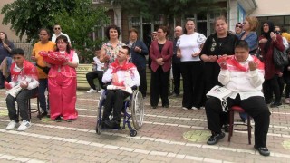 Edirnede temsili askerlik töreninde duygu dolu anlar yaşandı: Özel bireyler askere uğurlandı