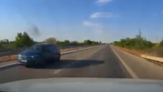 Edirnede ters yönde ilerleyen otomobil trafikte tehlike saçtı