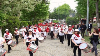 Efelerde 19 Mayıs coşkusu Gençlik Şenliği ile yaşandı
